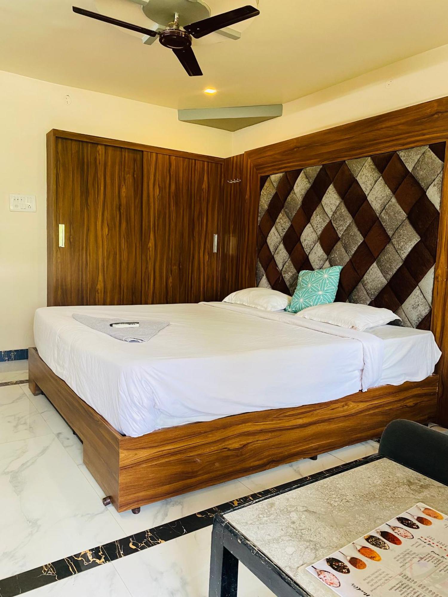 Natures Nest Araku Resort Esterno foto